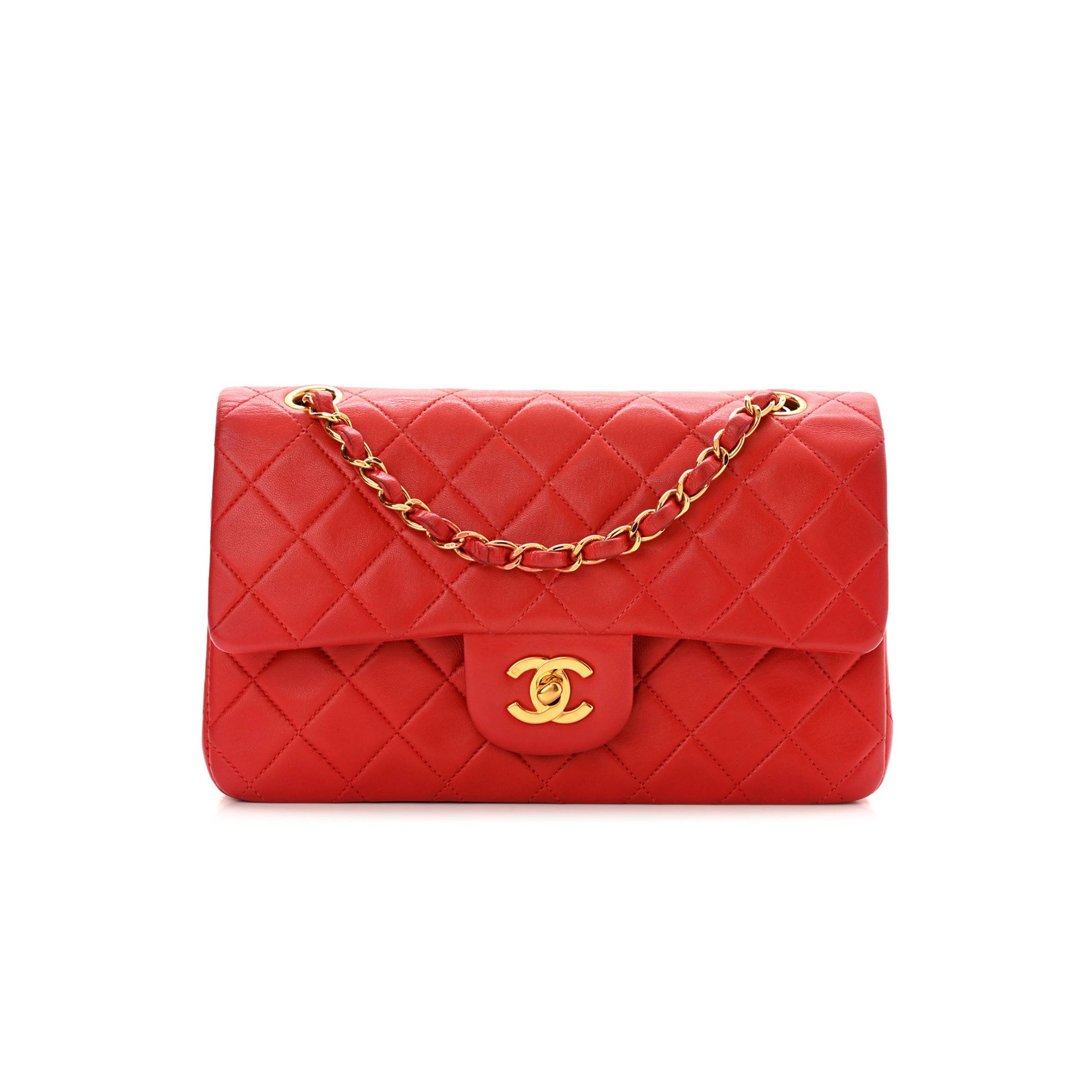 CHANEL LAMBSKIN QUILTED SMALL DOUBLE FLAP RED GOLD HARDWARE (23*14*6cm)